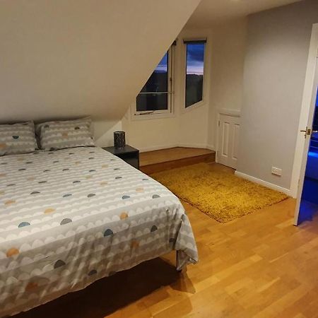 Spacious, Modern 3 Bedroom Luxury Flat In Centre Location Broughty Ferry Dış mekan fotoğraf
